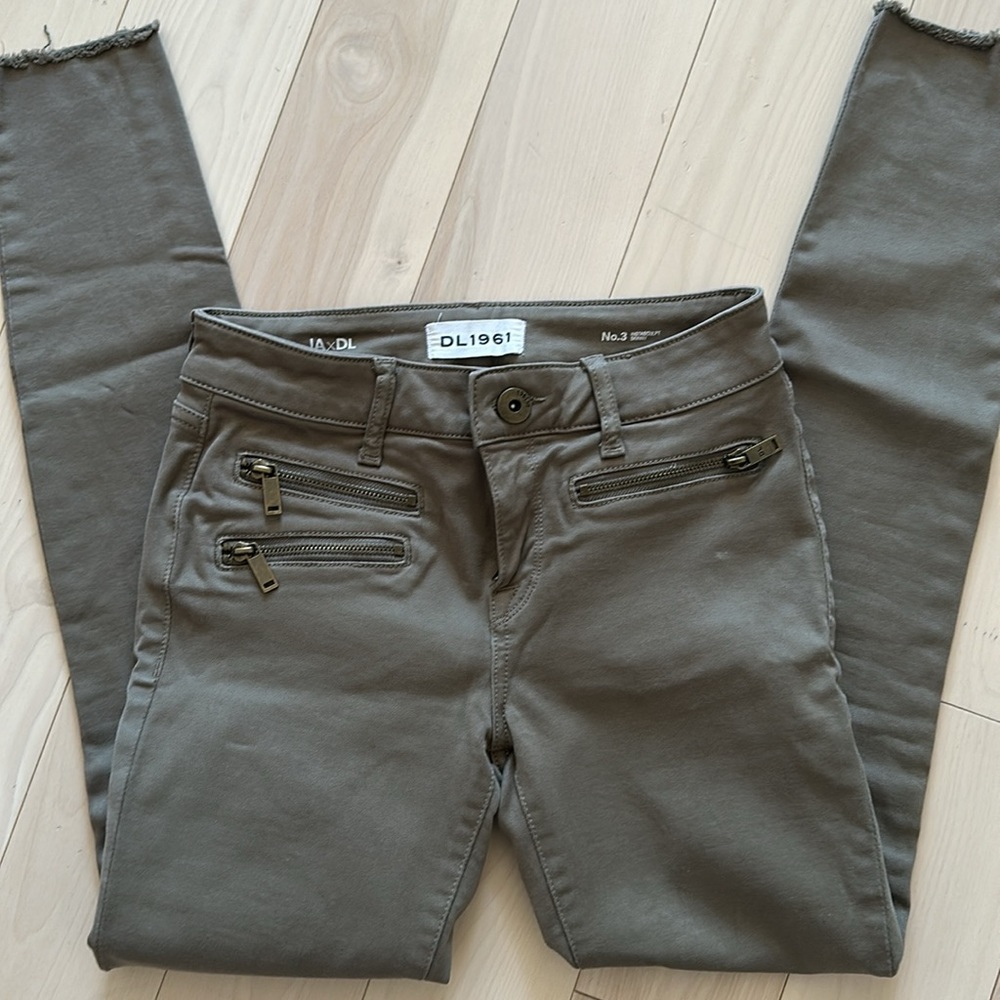 DL1961 Taupe Skinny Jean with Zipper